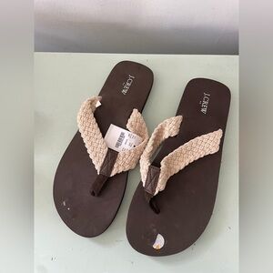NWT J Crew Factory Braided Flip-Flops Sandals Tan Size 12